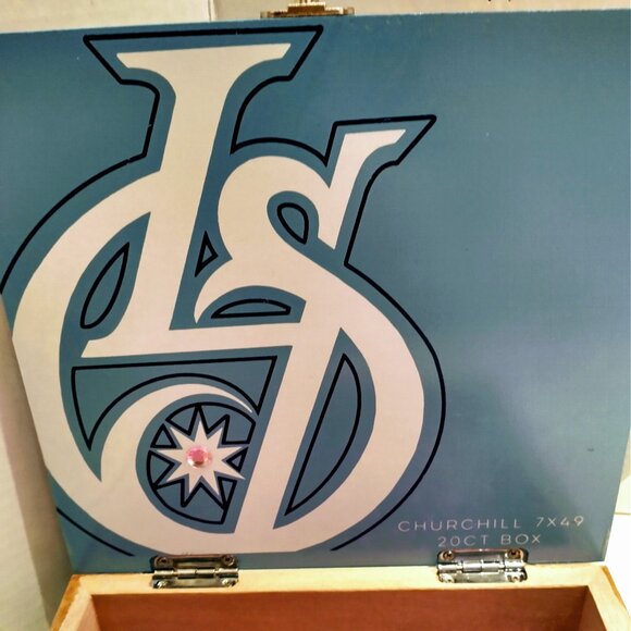 Suenos de Saundra Upcycled, RARE Blue/White Churchill Cigar Shoulder Purse - Picture 9 of 13